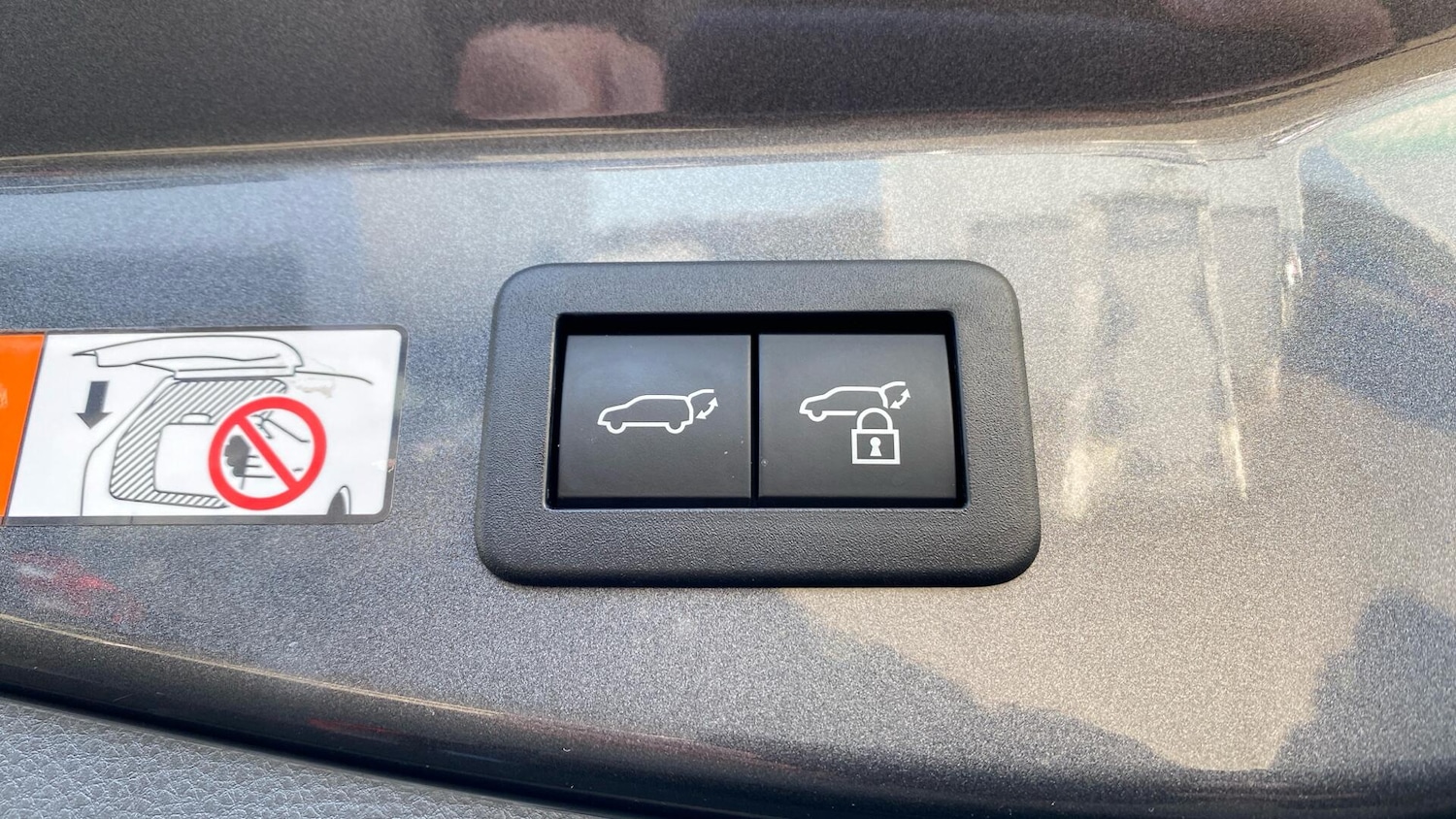 Used Toyota C-HR 2025 for sale - 77994320: Photo 33