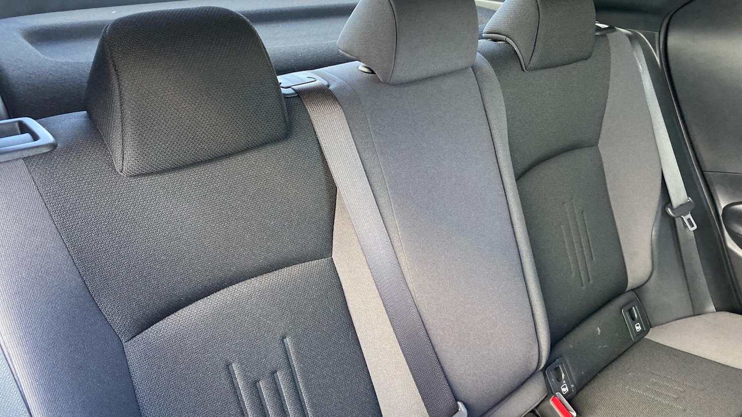 Used Toyota C-HR 2025 for sale - 77994320: Photo 39