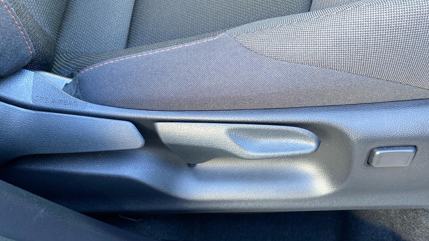 Used Toyota C-HR 2025 for sale - 77994320: Photo 40