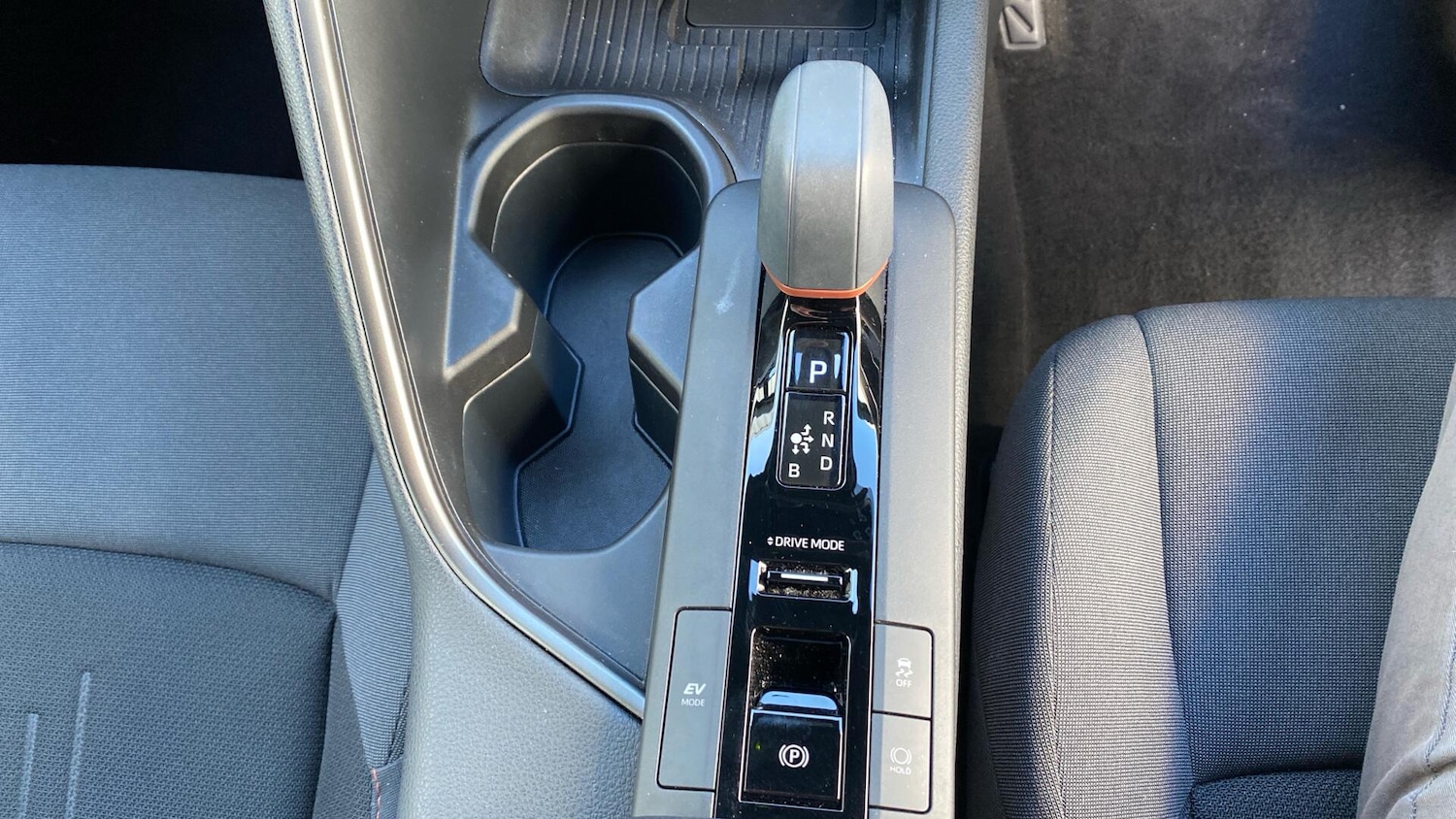 Used Toyota C-HR 2025 for sale - 77994320: Photo 43