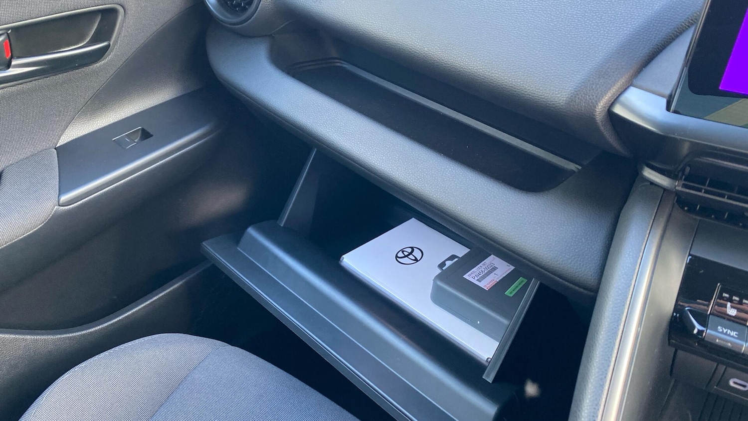 Used Toyota C-HR 2025 for sale - 77994320: Photo 45