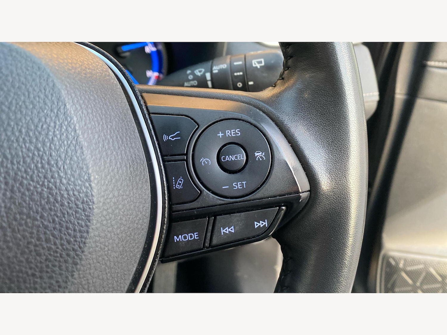 Used Toyota RAV4 2022 for sale - 76765470: Photo 32