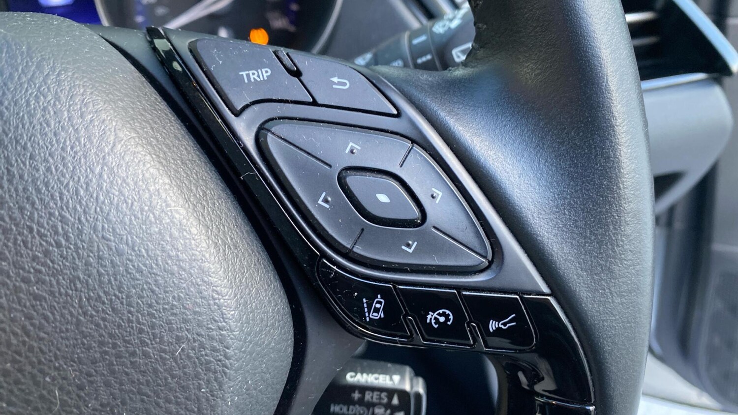 Used Toyota C-HR 2022 for sale - 77090989: Photo 32