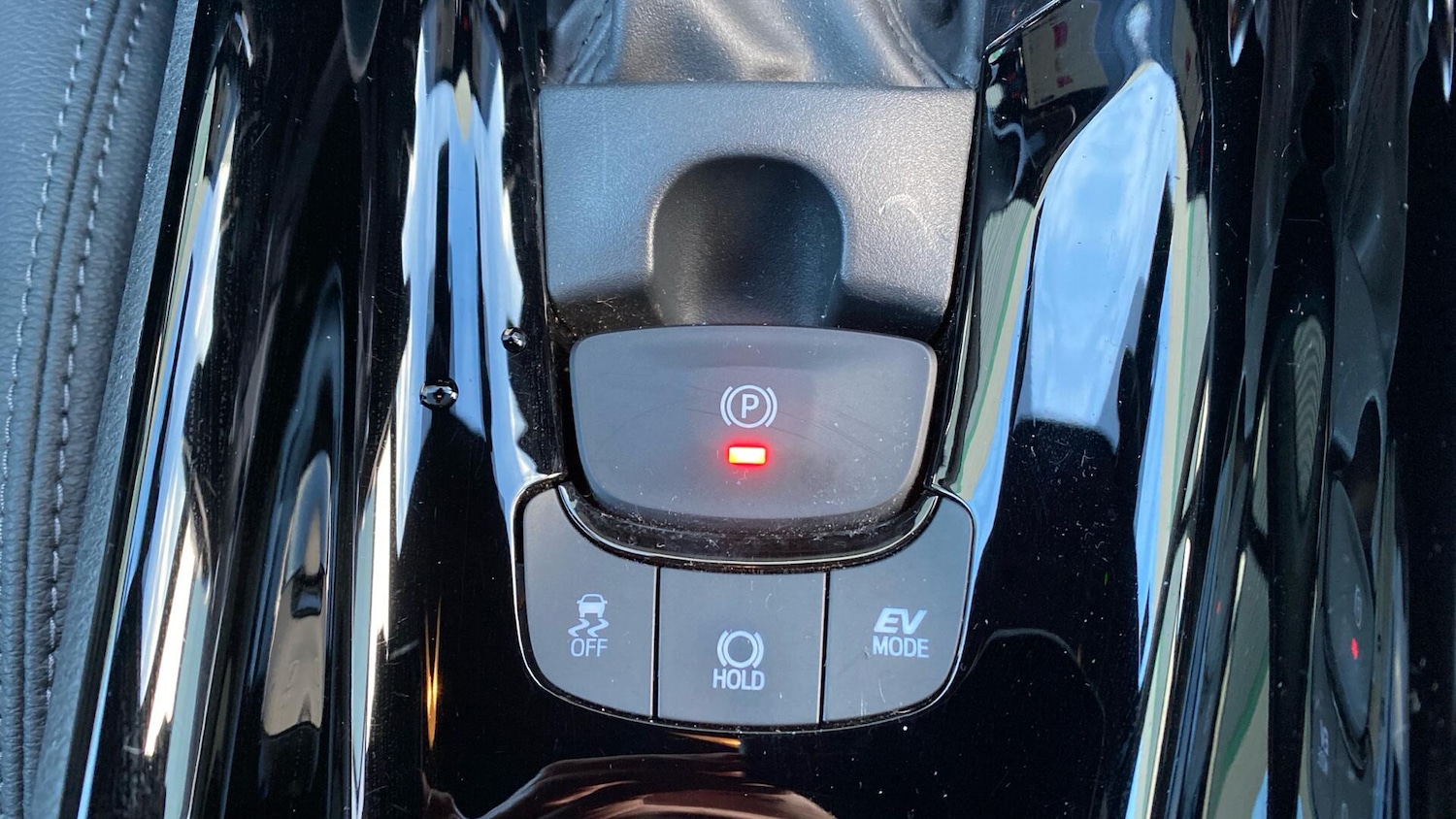 Used Toyota C-HR 2022 for sale - 77090989: Photo 41