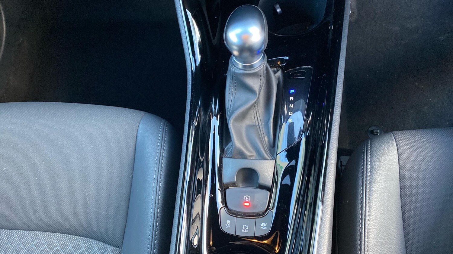 Used Toyota C-HR 2022 for sale - 77090989: Photo 42