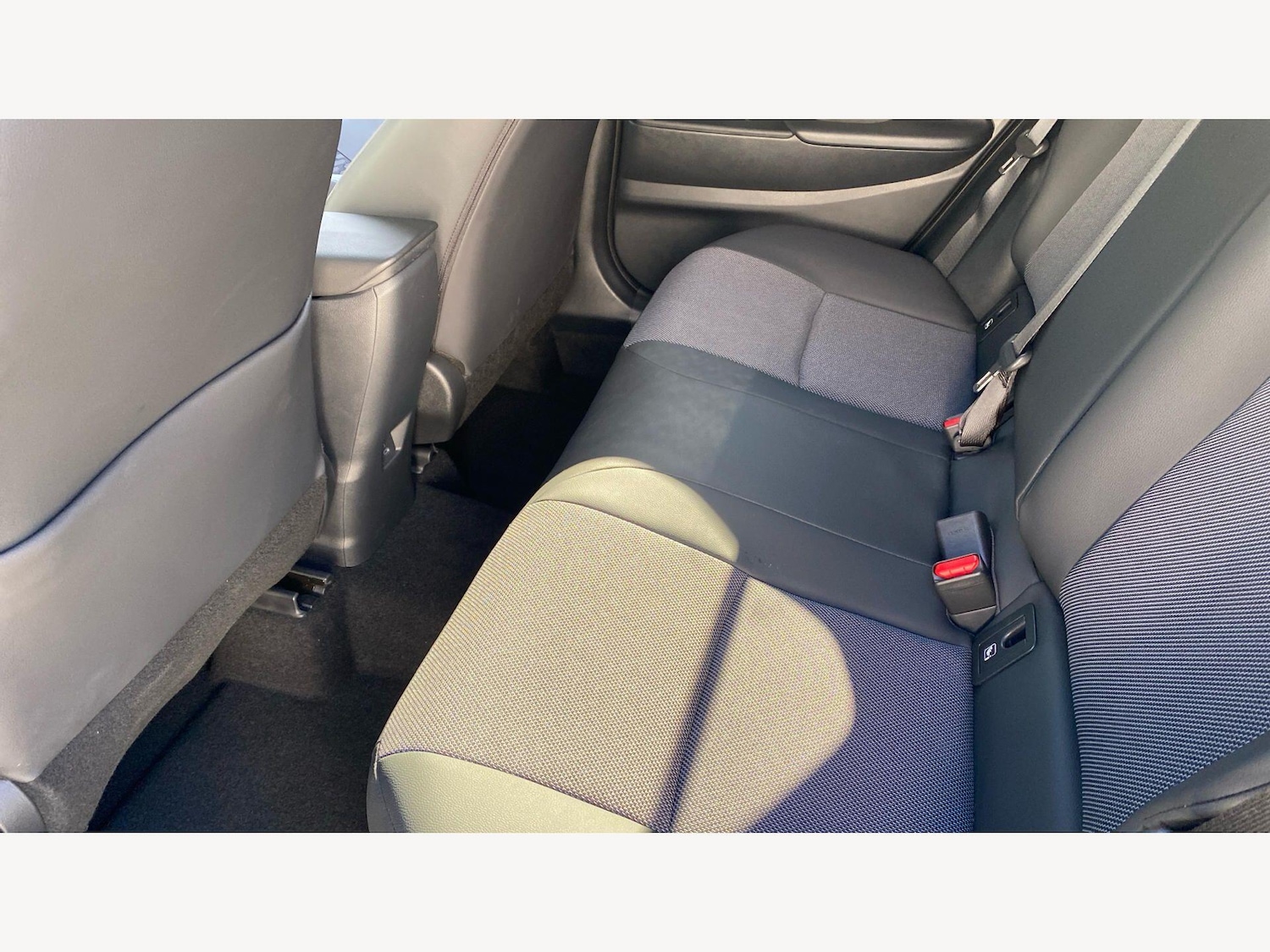 Used Toyota C-HR 2025 for sale - 77969920: Photo 15