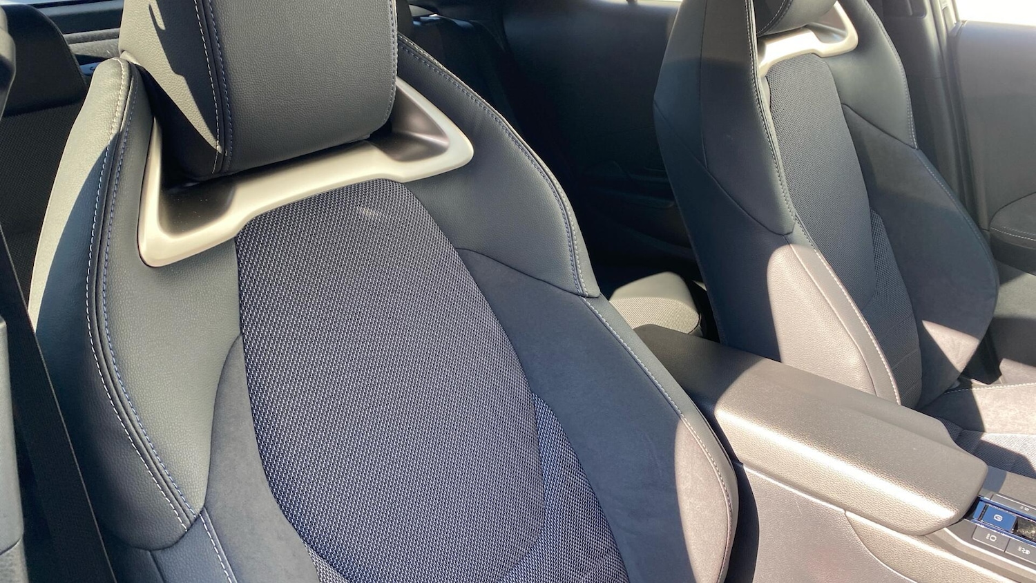 Used Toyota C-HR 2025 for sale - 77969920: Photo 37