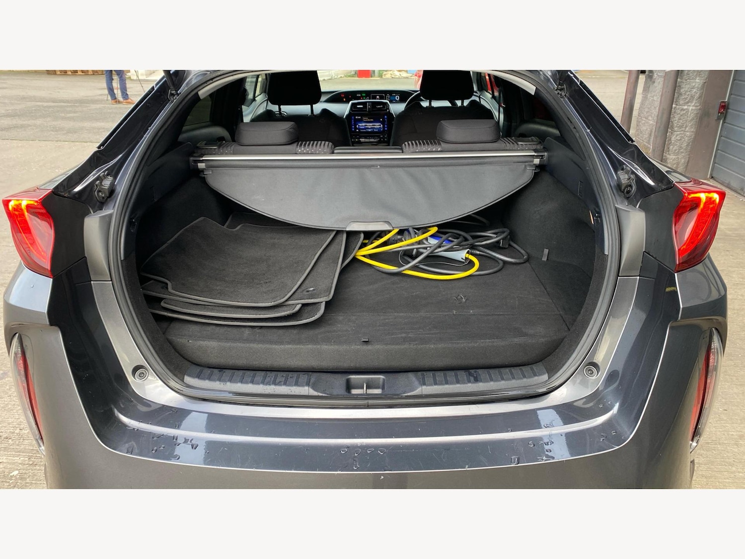 Used Toyota Prius 2017 for sale - 76457361: Photo 16