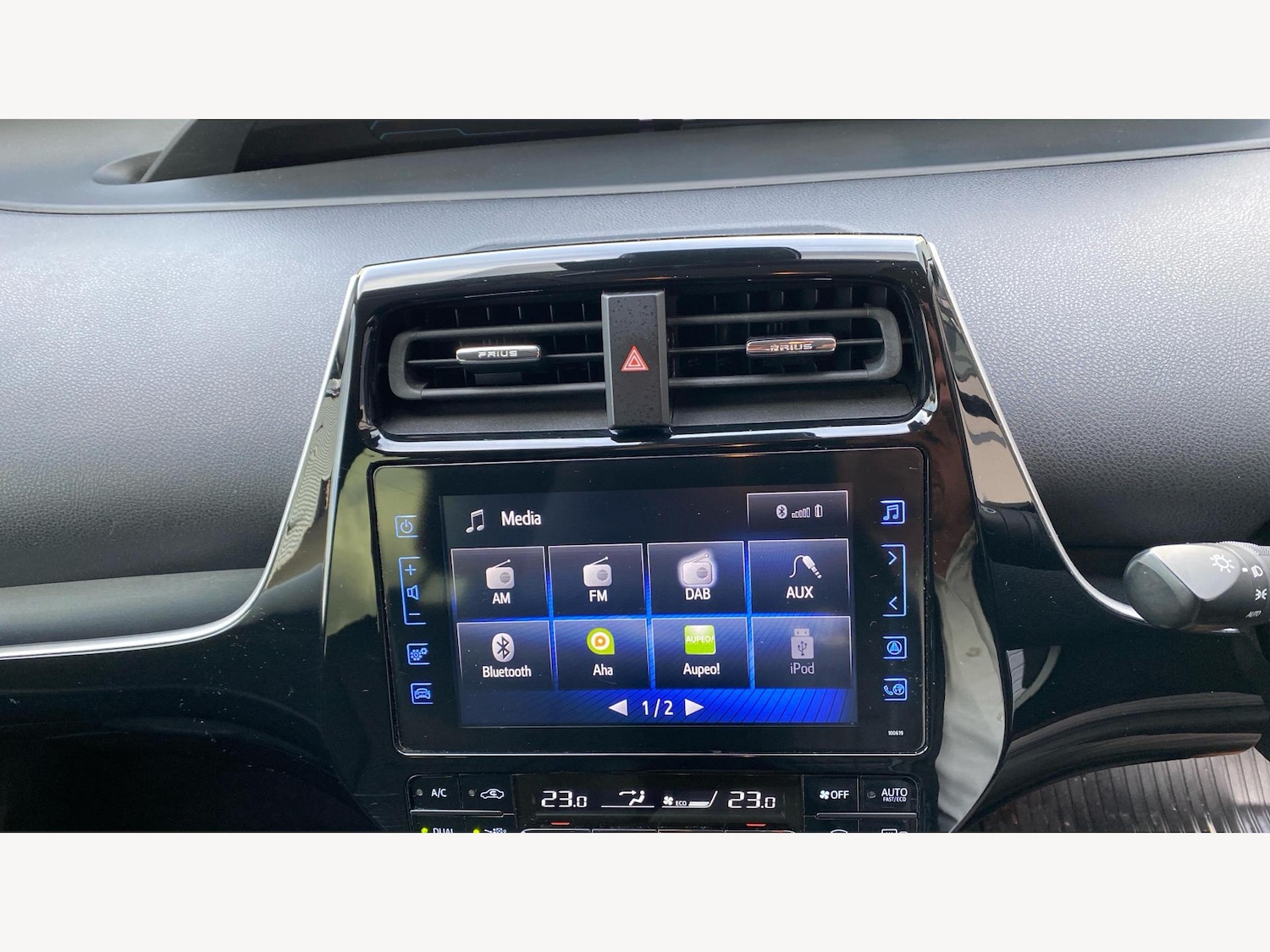 Used Toyota Prius 2017 for sale - 76457361: Photo 27