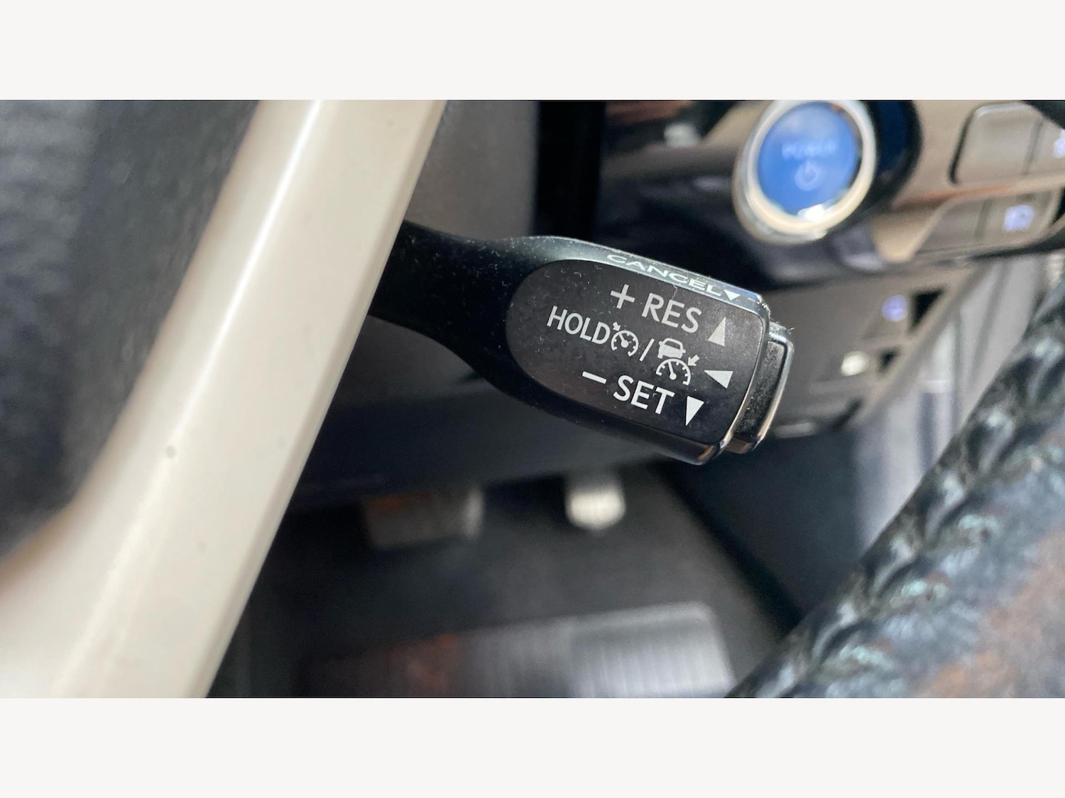 Used Toyota Prius 2017 for sale - 76457361: Photo 32