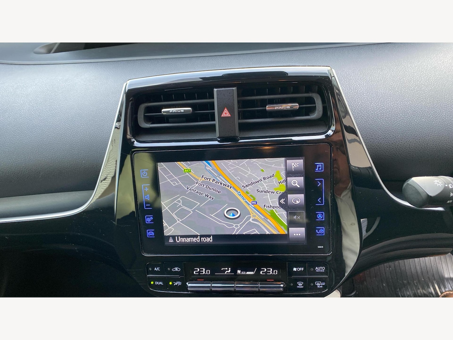 Used Toyota Prius 2017 for sale - 76457361: Photo 9