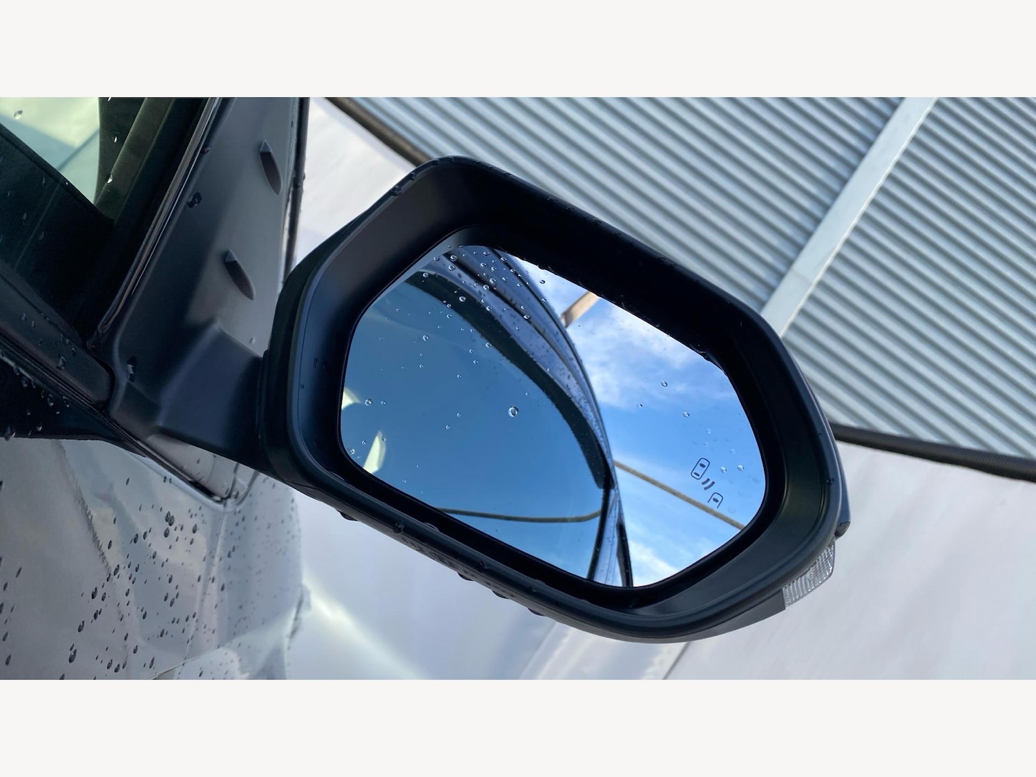 Used Toyota Yaris 2024 for sale - 76485514: Photo 31