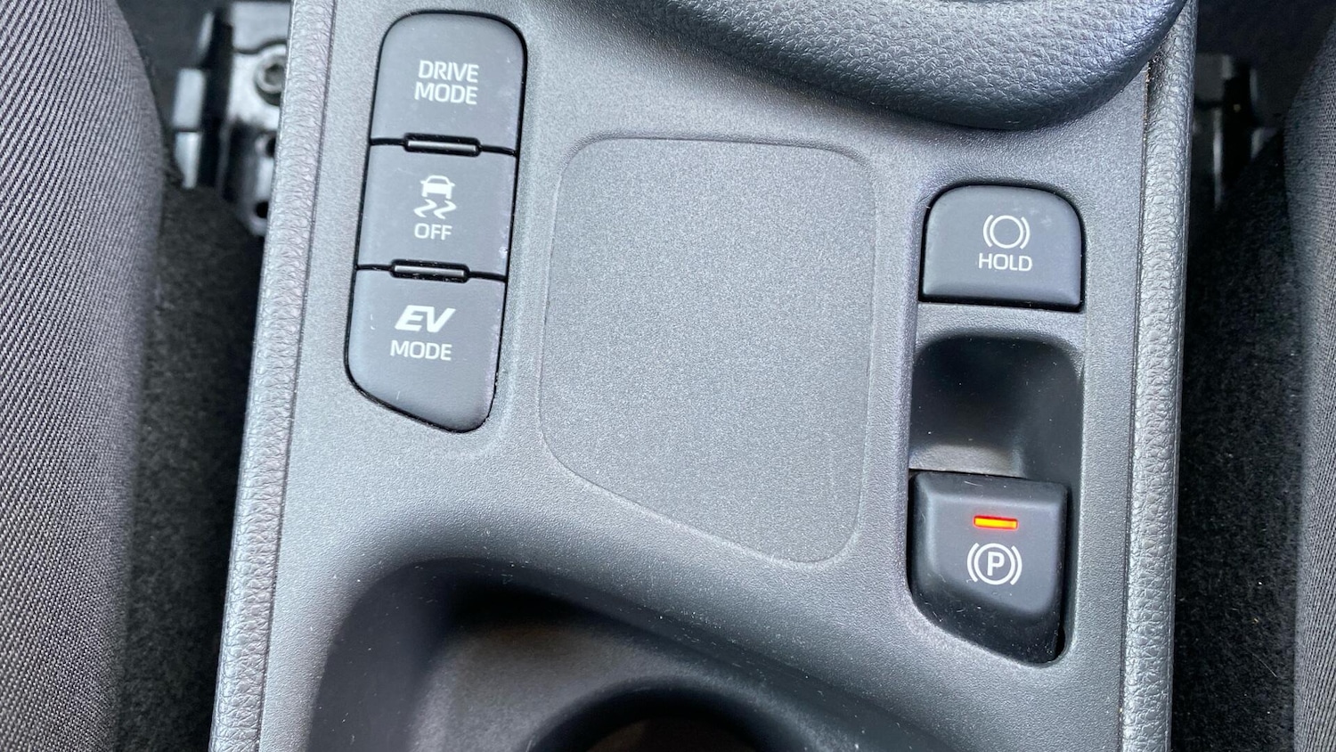 Used Toyota Yaris 2024 for sale - 76485514: Photo 38