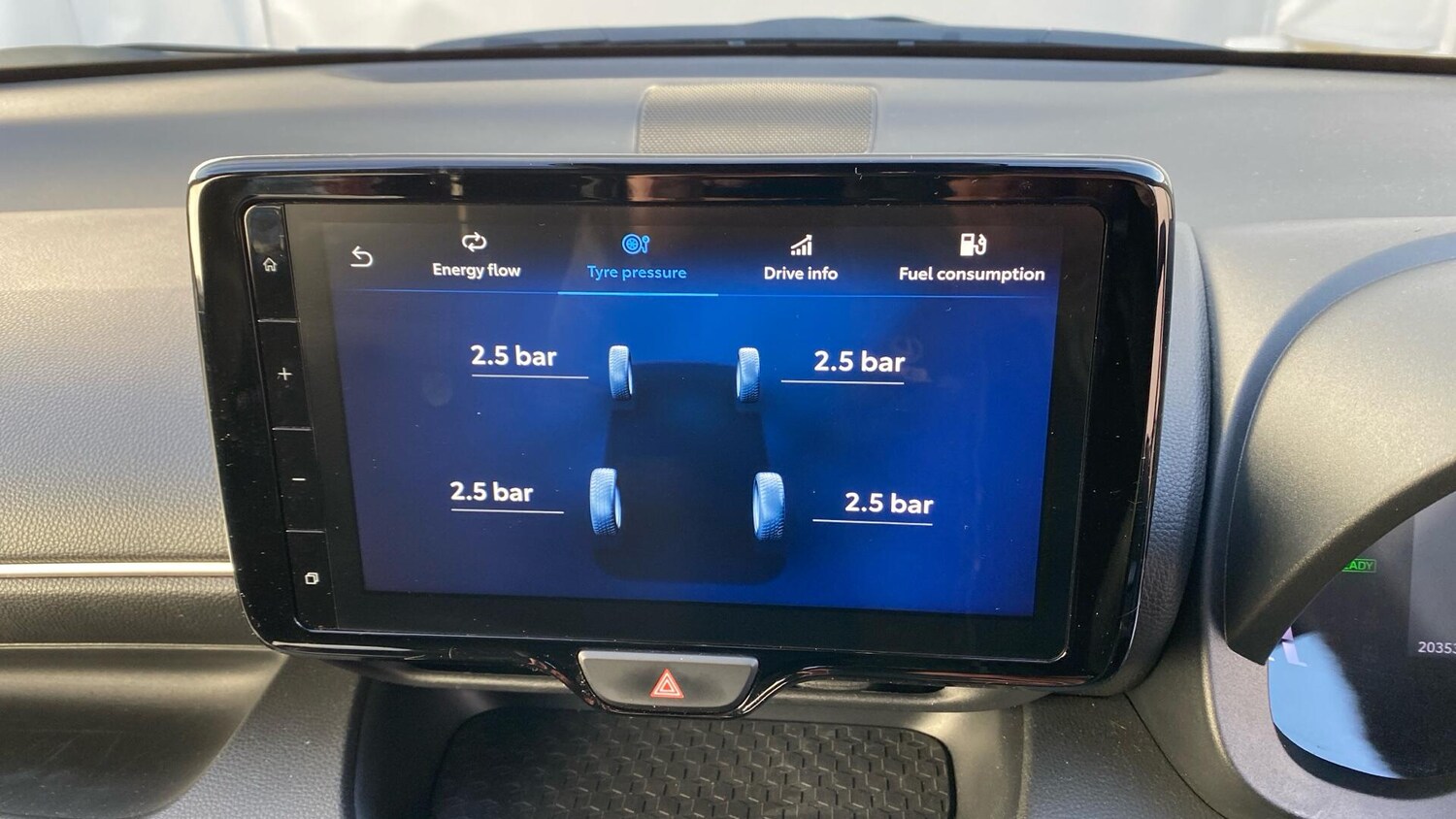 Used Toyota Yaris 2024 for sale - 76485514: Photo 43