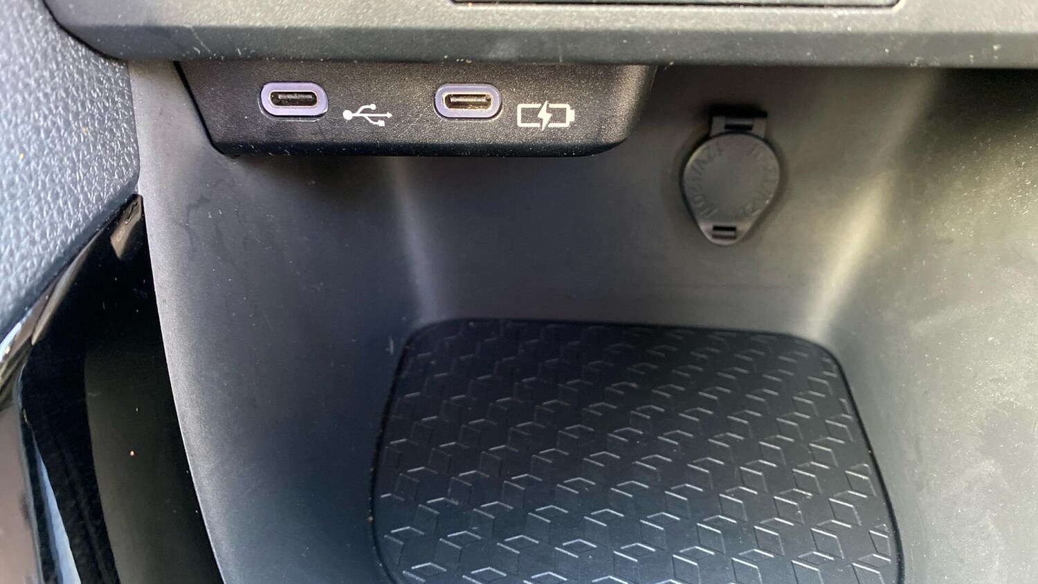 Used Toyota Yaris 2024 for sale - 76485514: Photo 46