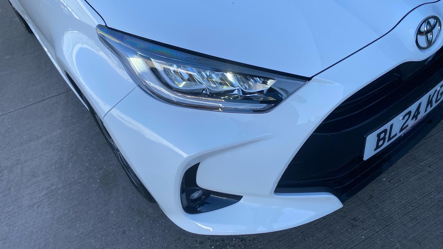 Used Toyota Yaris 2024 for sale - 76765944: Photo 33