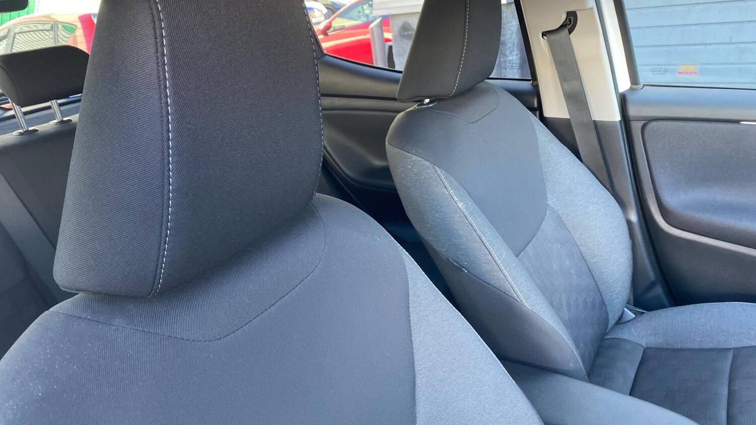 Used Toyota Yaris 2024 for sale - 76765944: Photo 34