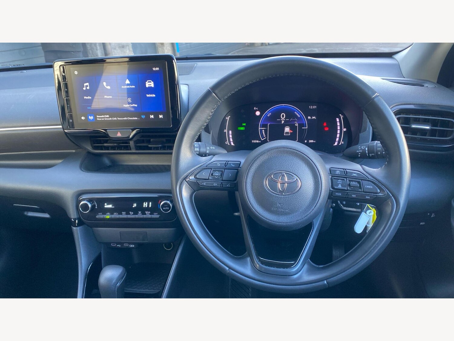 Used Toyota Yaris 2024 for sale - 76765944: Photo 8
