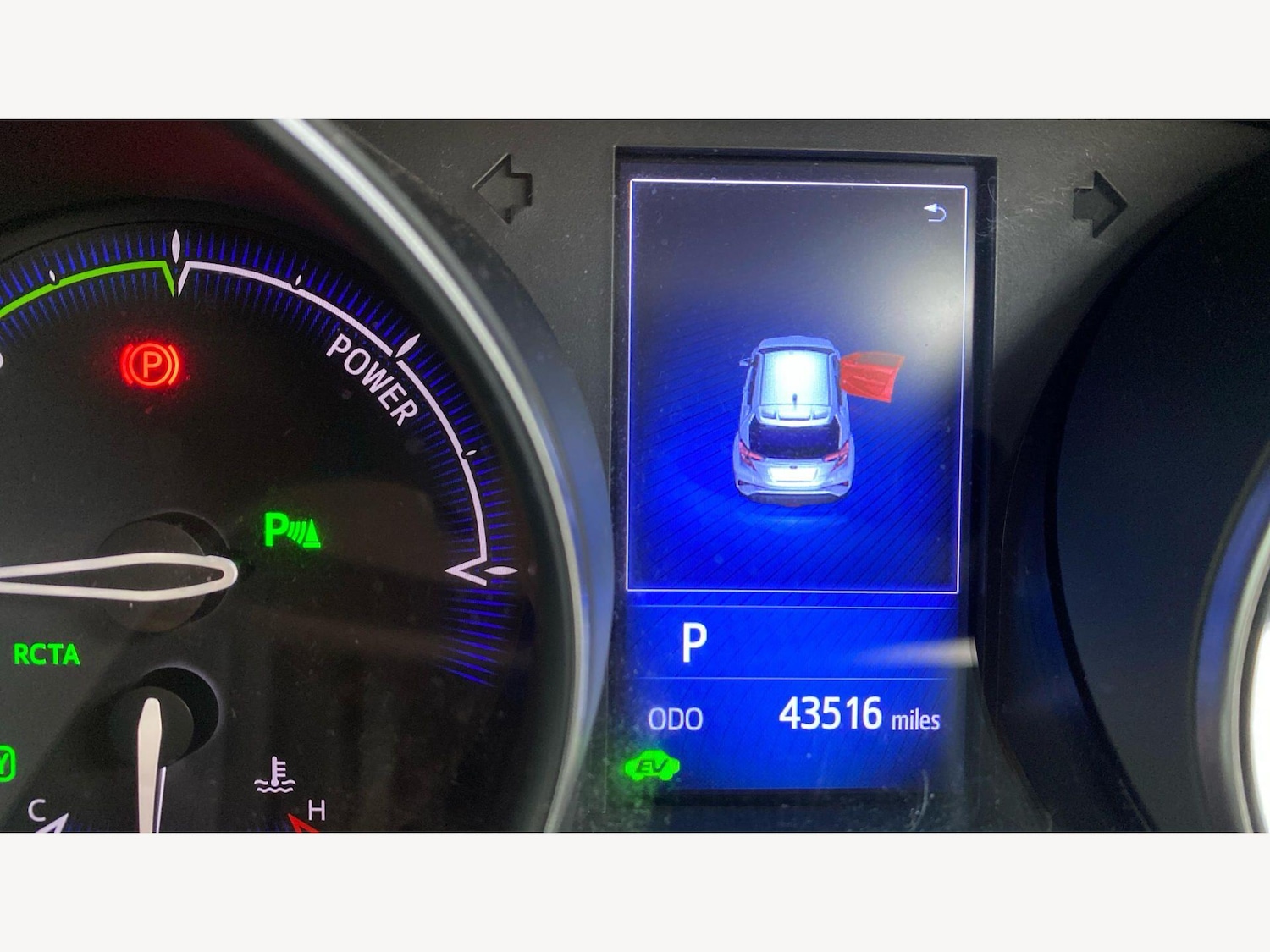 Used Toyota C-HR for sale - 77853953: Photo 11