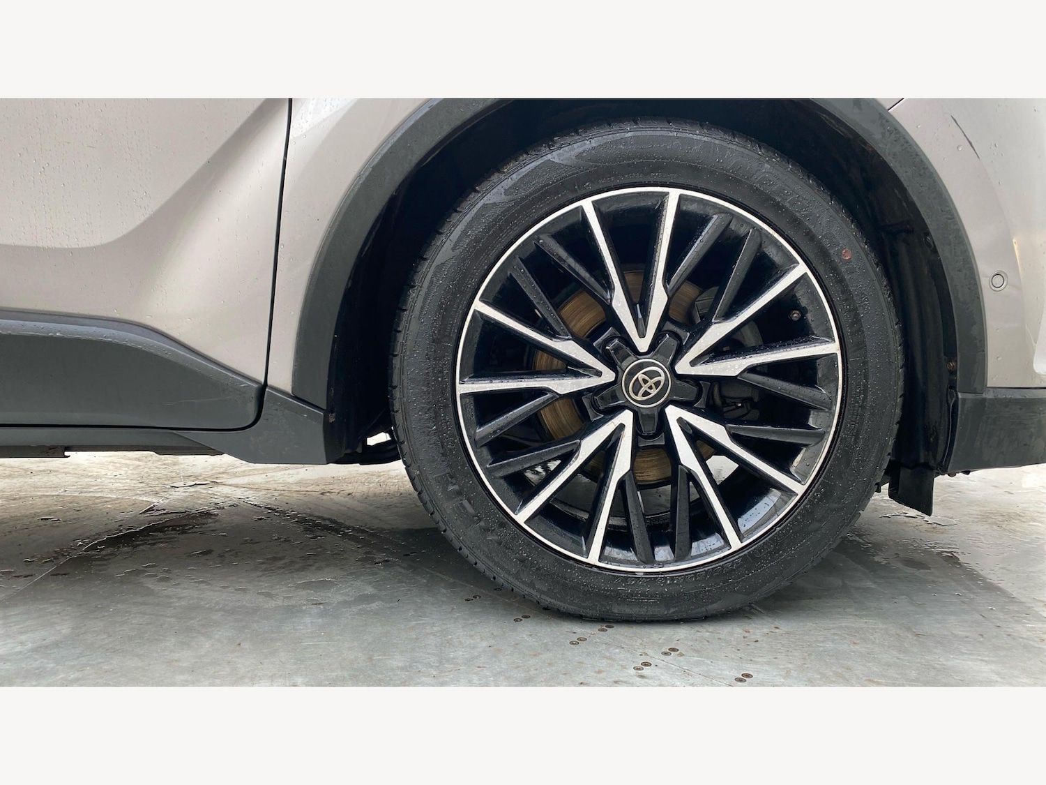 Used Toyota C-HR for sale - 77853953: Photo 20