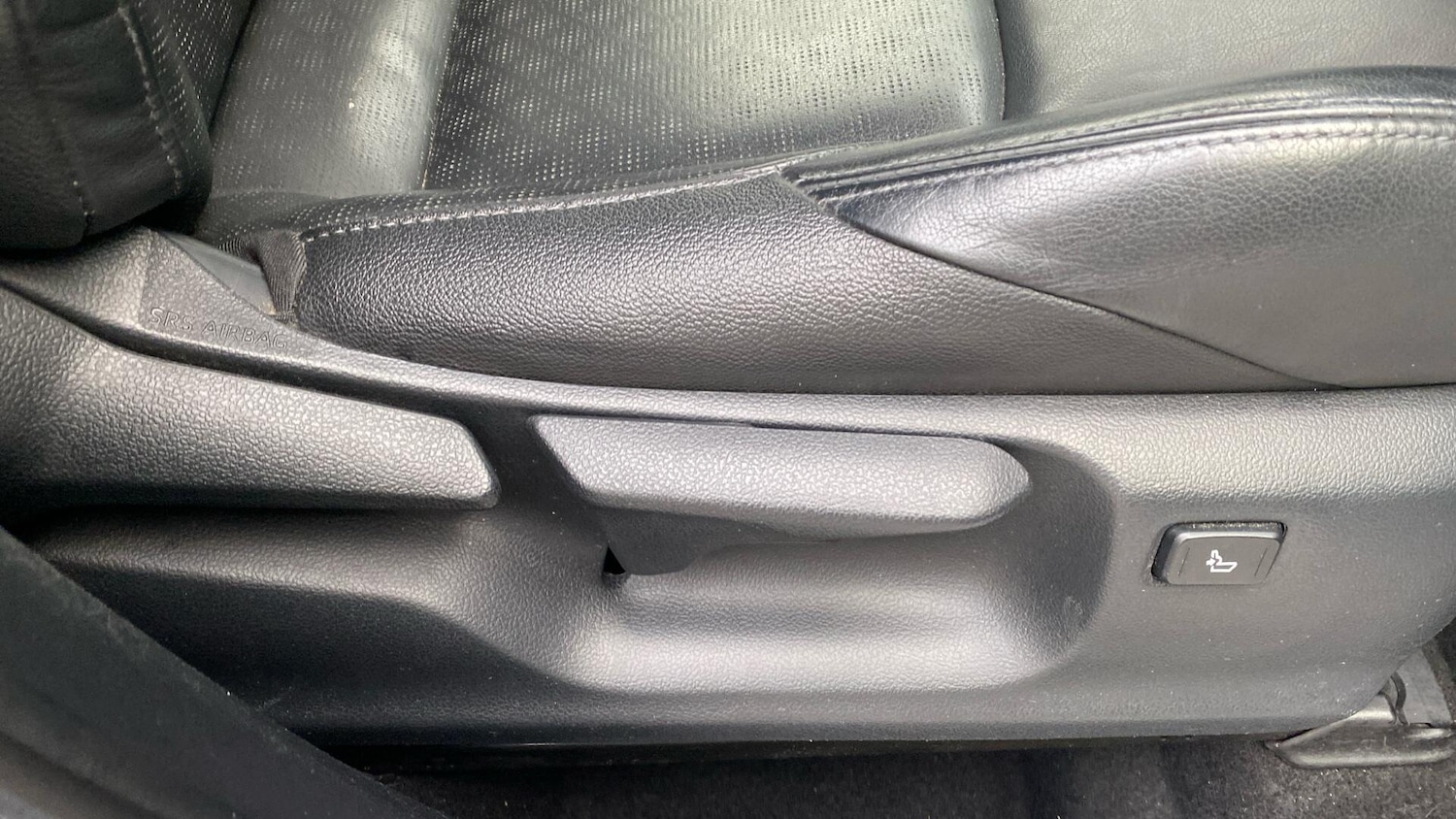 Used Toyota C-HR for sale - 77853953: Photo 39