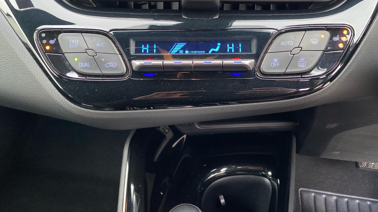 Used Toyota C-HR for sale - 77853953: Photo 43