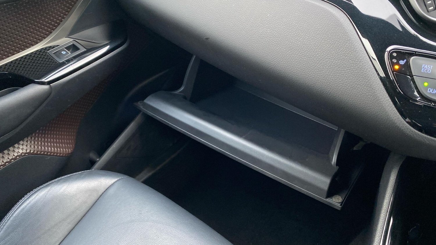 Used Toyota C-HR for sale - 77853953: Photo 45