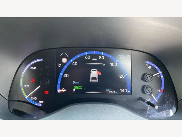 Used Toyota Yaris Cross 2023 for sale - 74965919: Photo 11
