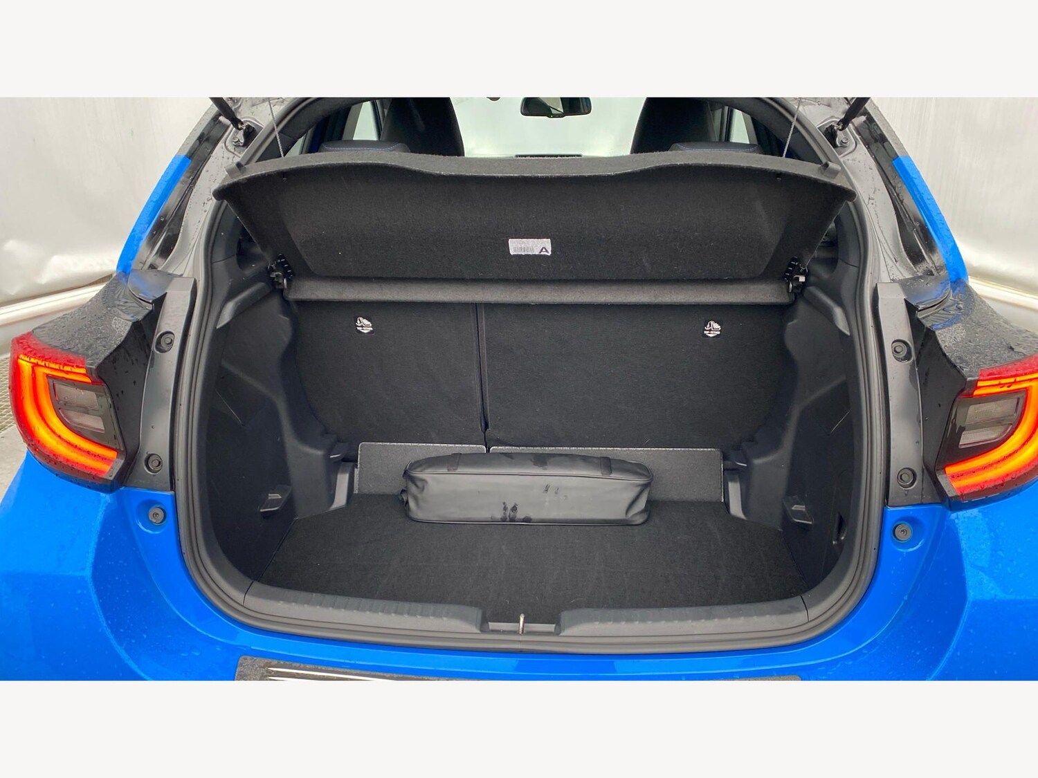 Used Toyota Yaris for sale - 77853061: Photo 16