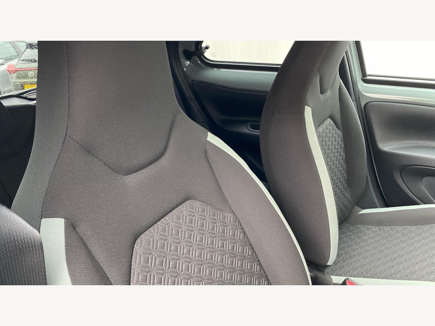 Used Toyota Aygo X 2024 for sale - 77343920: Photo 30