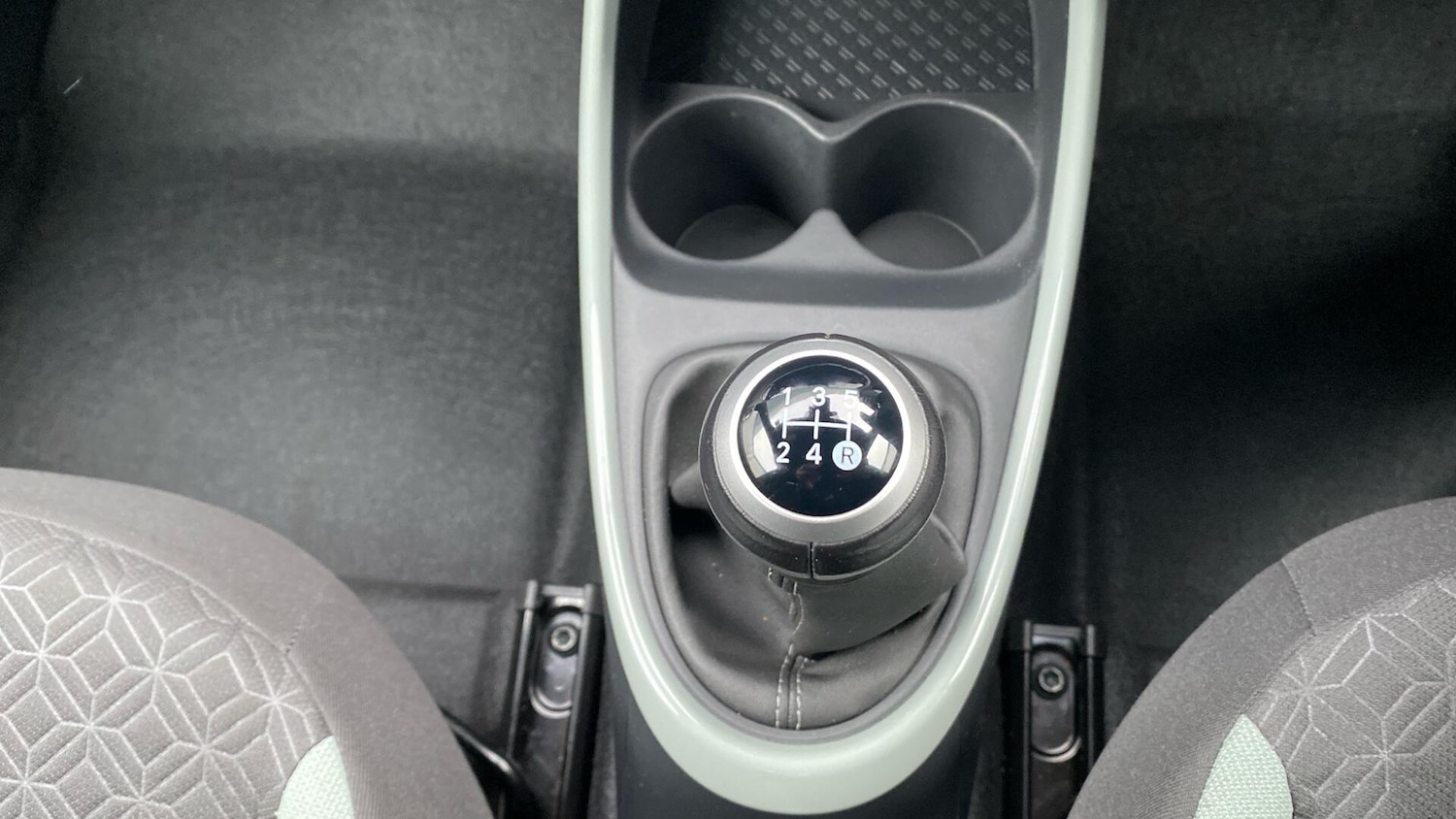 Used Toyota Aygo X 2024 for sale - 77343920: Photo 35