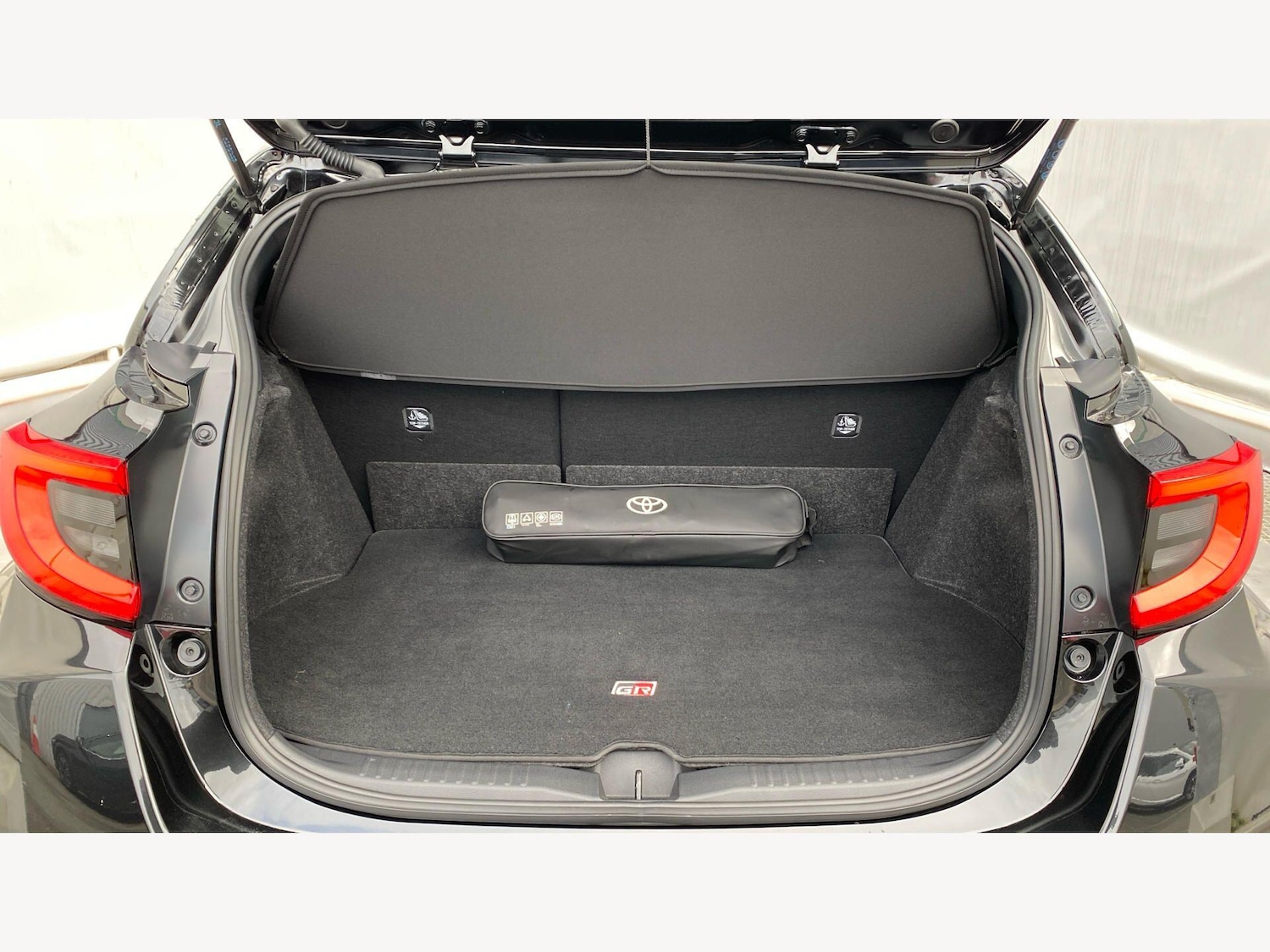 Used Toyota Yaris 2024 for sale - 78062985: Photo 16