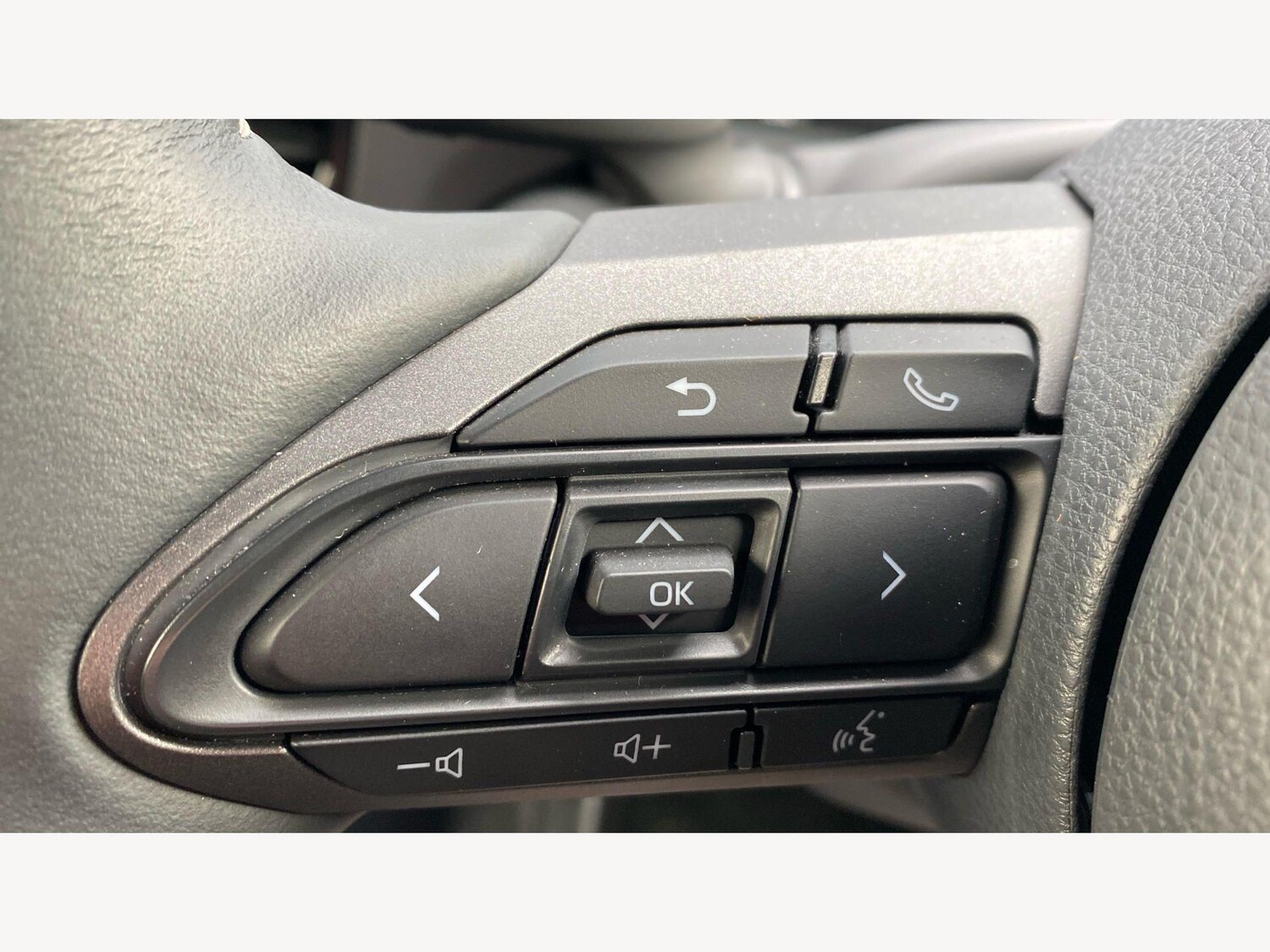 Used Toyota Yaris 2024 for sale - 78062985: Photo 28