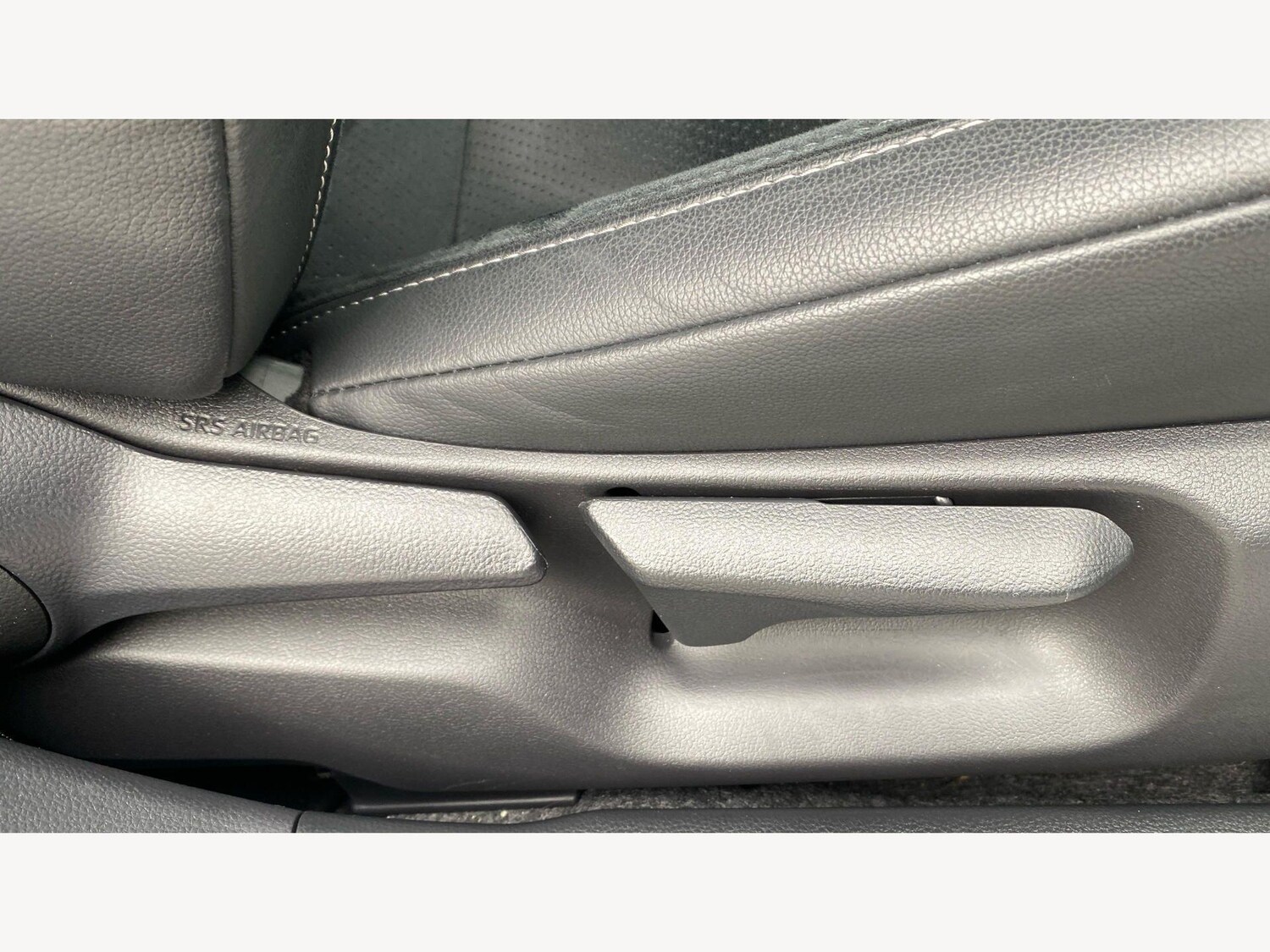 Used Toyota Yaris 2024 for sale - 78062985: Photo 31