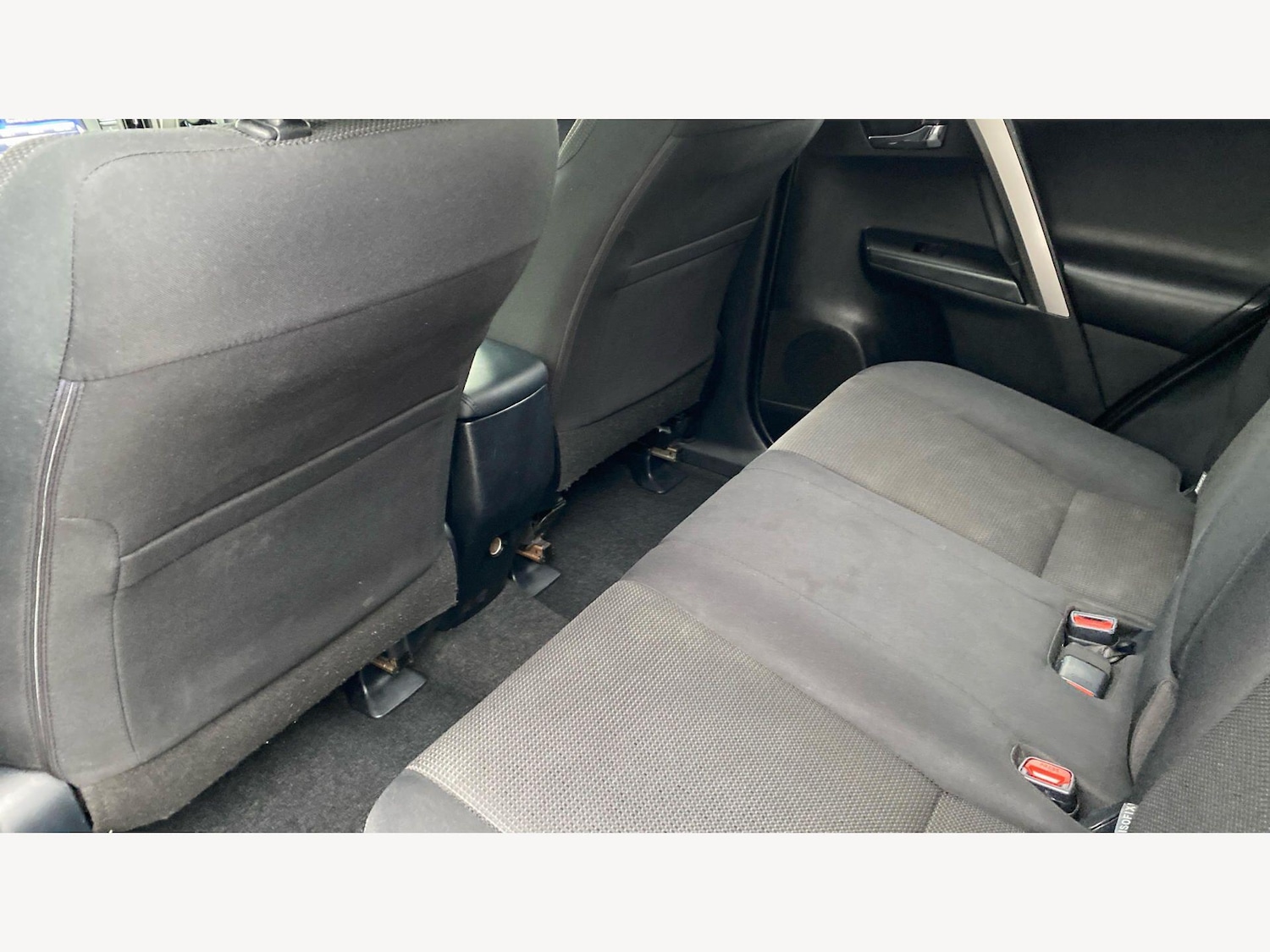 Used Toyota RAV4 2017 for sale - 77626260: Photo 15