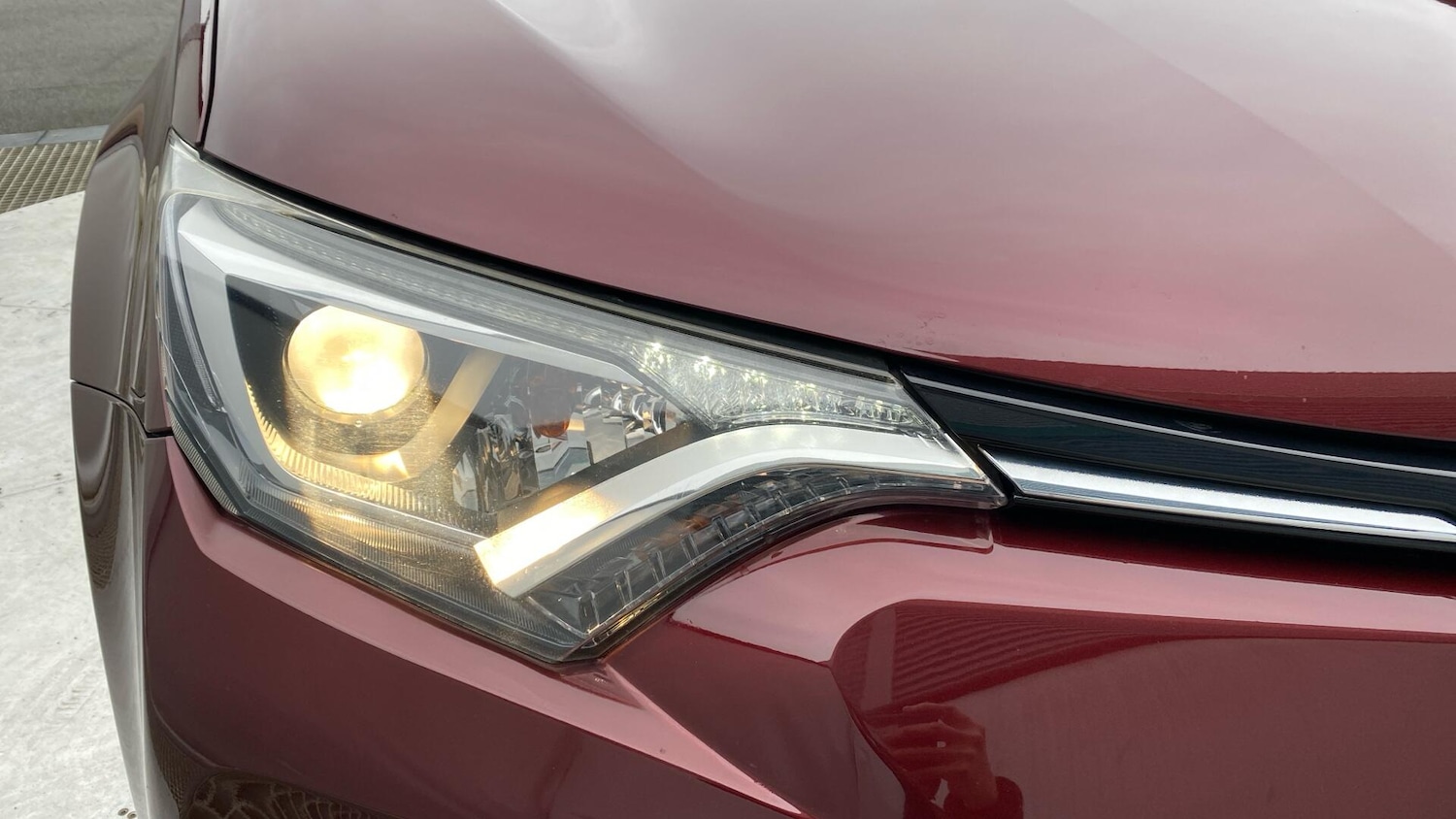 Used Toyota RAV4 2017 for sale - 77626260: Photo 34