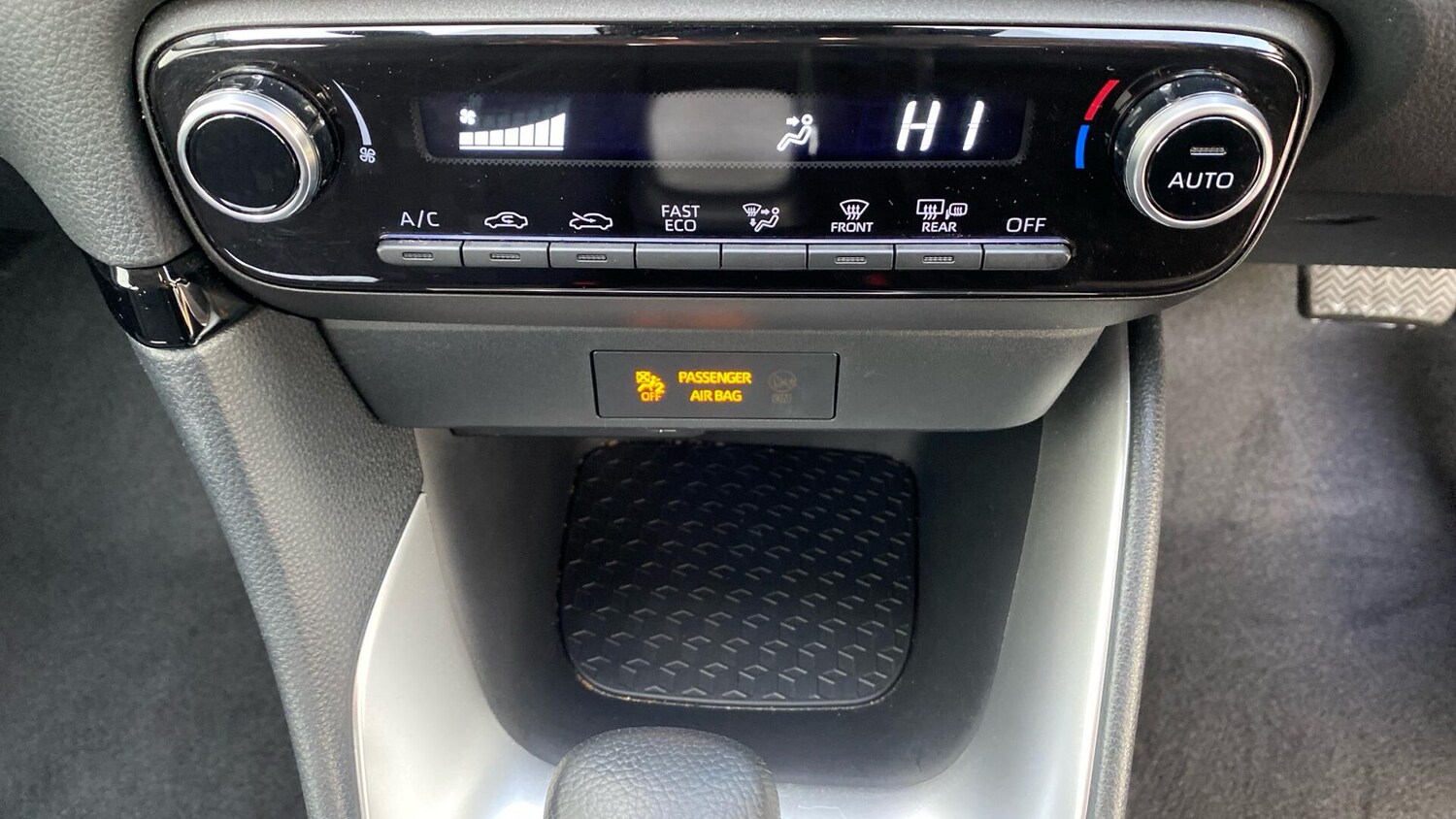 Used Toyota Yaris 2025 for sale - 77783630: Photo 41