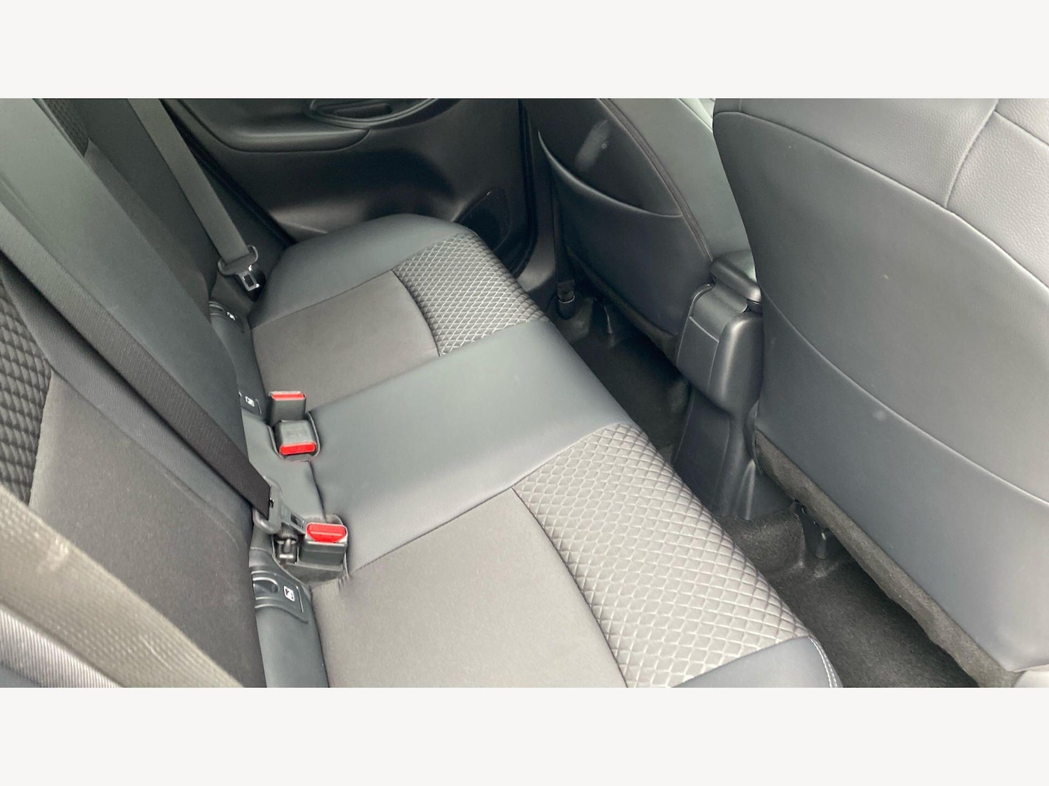 Used Toyota Yaris for sale - 78136057: Photo 14