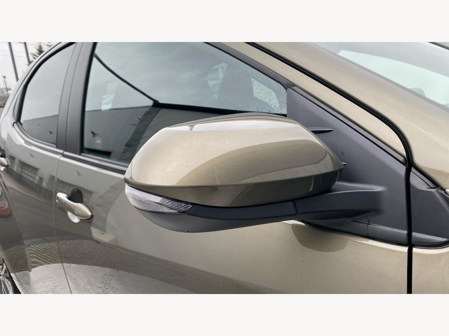 Used Toyota Yaris for sale - 78136057: Photo 35