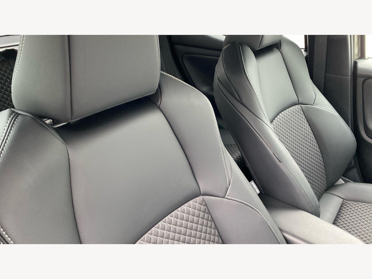 Used Toyota Yaris for sale - 78136057: Photo 38