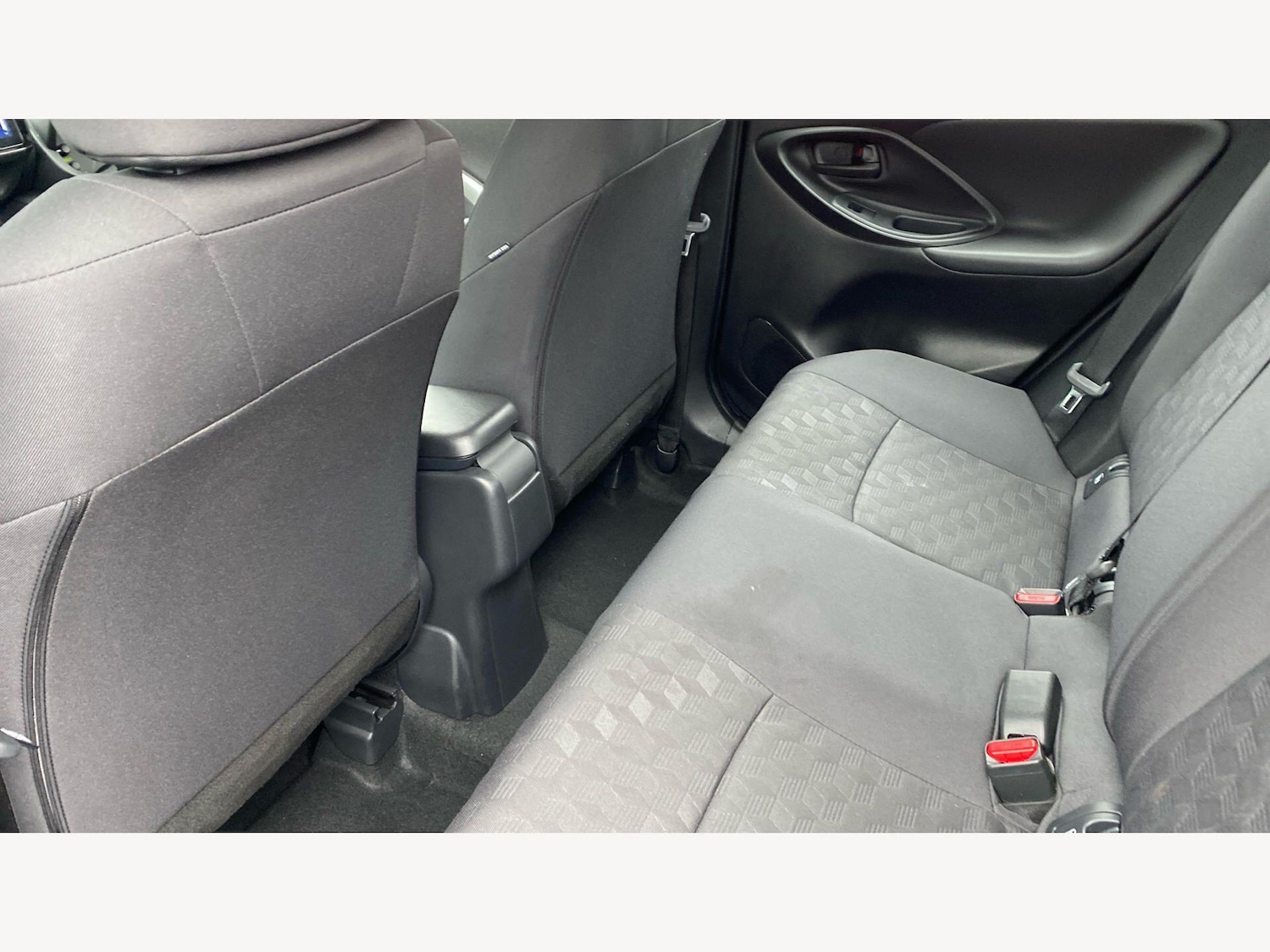 Used Toyota Yaris for sale - 77612273: Photo 15