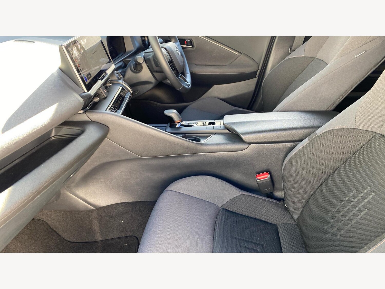 Used Toyota C-HR 2024 for sale - 76457560: Photo 12