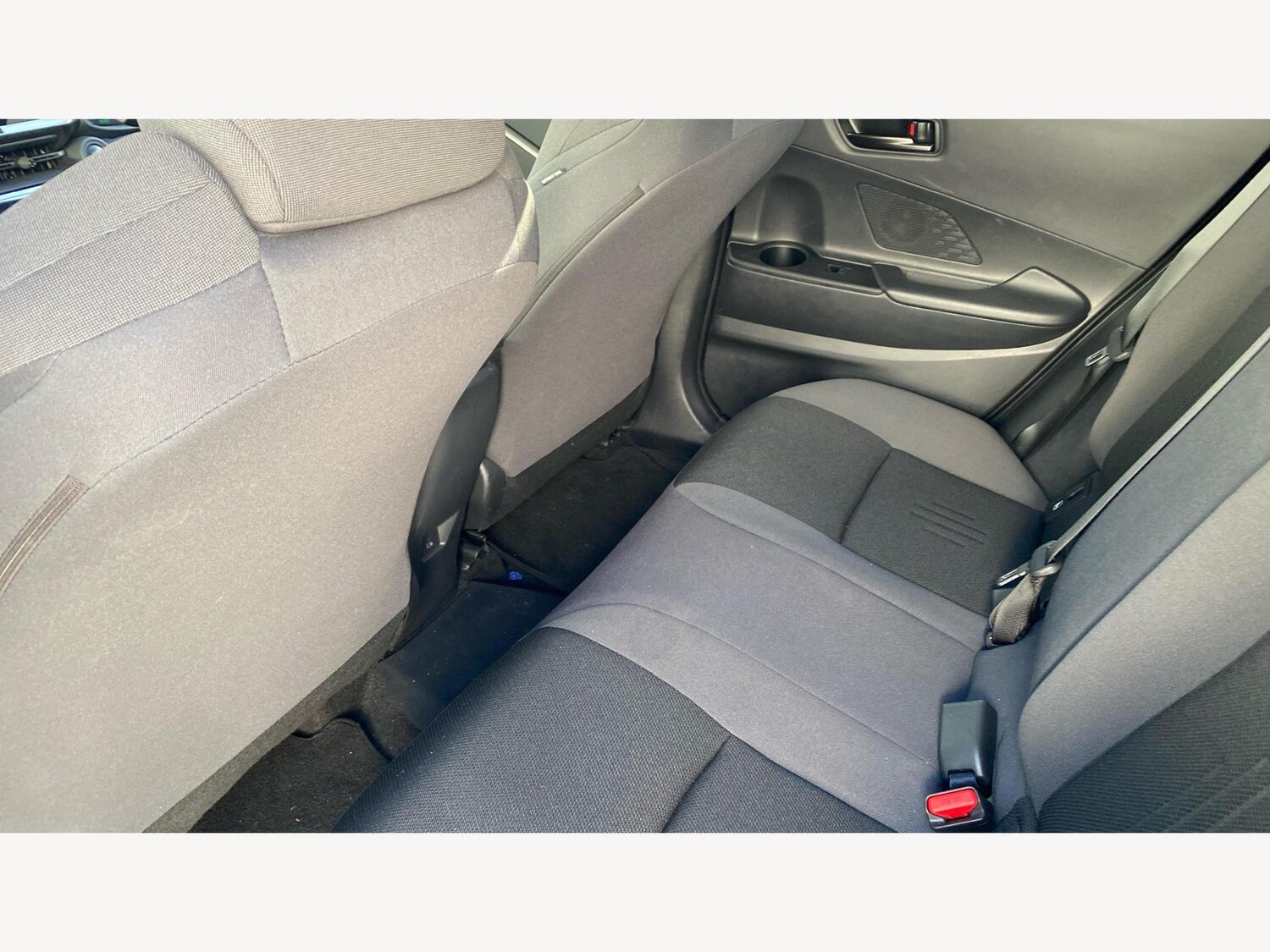 Used Toyota C-HR 2024 for sale - 76457560: Photo 15