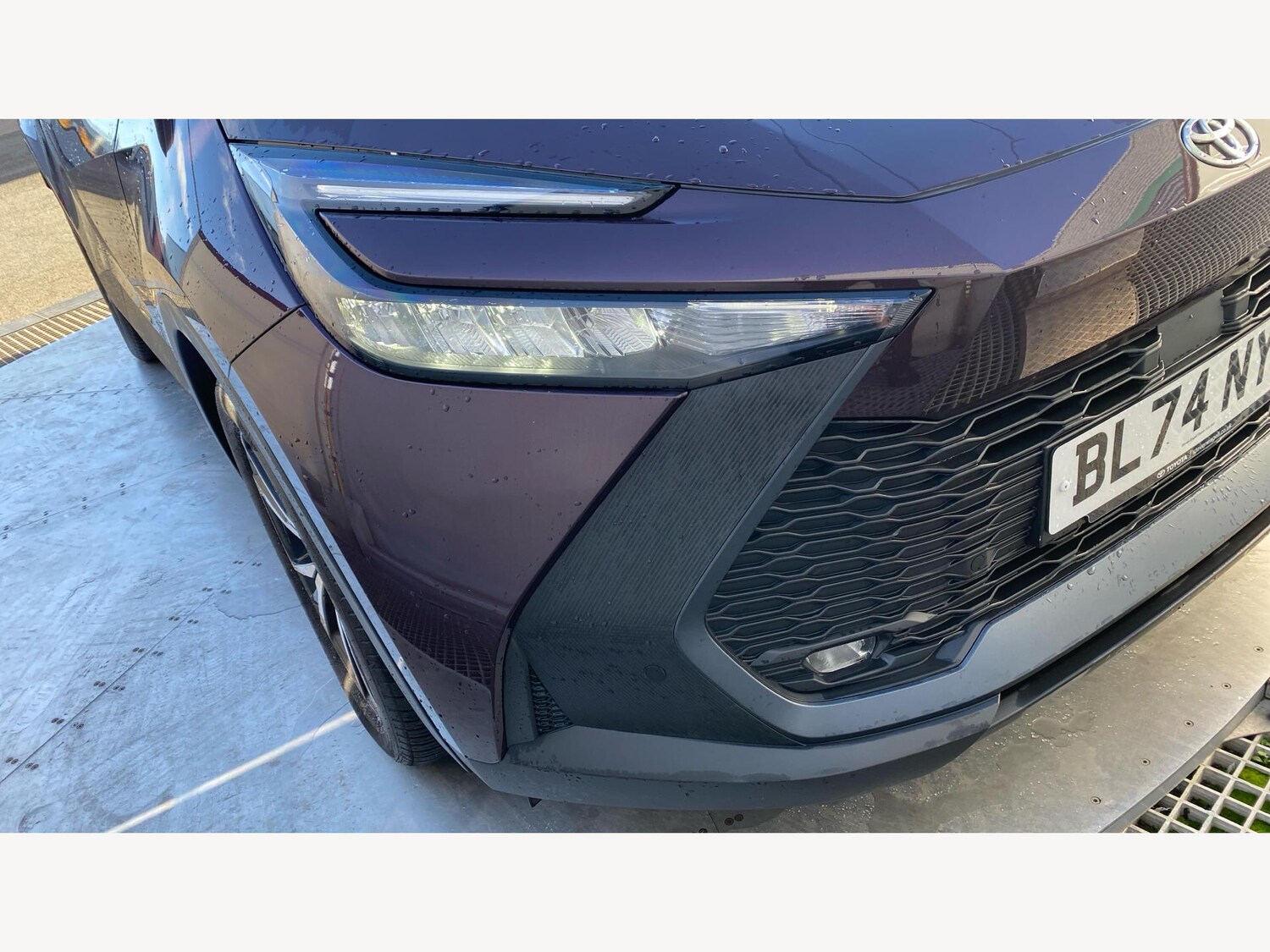 Used Toyota C-HR 2024 for sale - 76457560: Photo 32