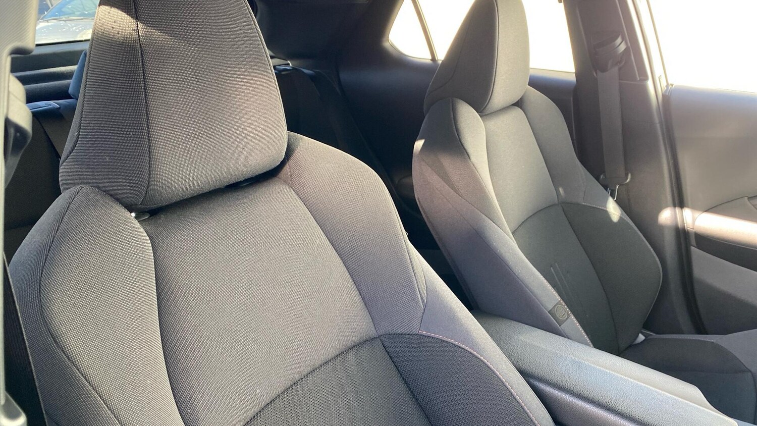 Used Toyota C-HR 2024 for sale - 76457560: Photo 39