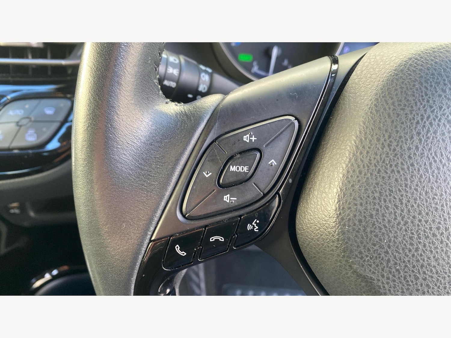 Used Toyota C-HR 2020 for sale - 76781734: Photo 31