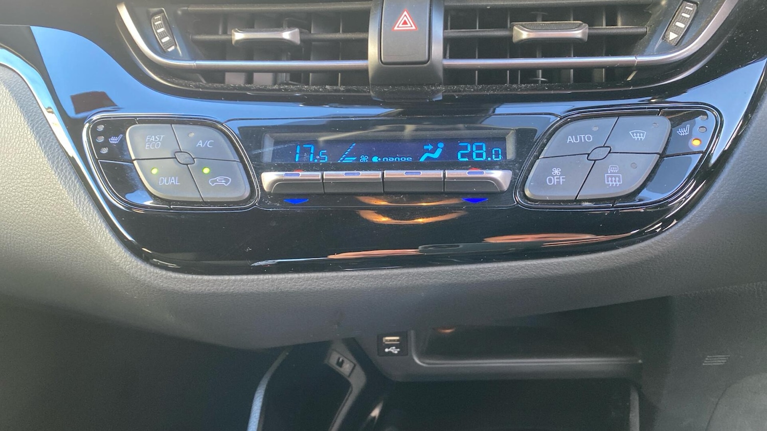 Used Toyota C-HR 2020 for sale - 76781734: Photo 44