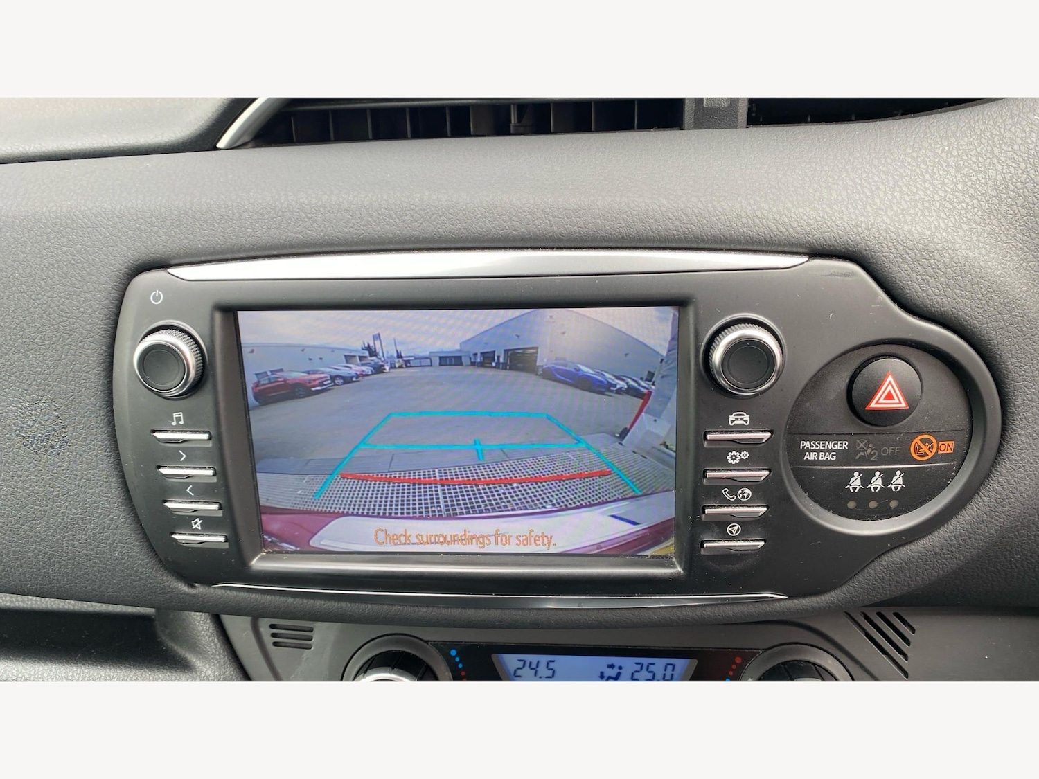 Used Toyota Yaris for sale - 78136435: Photo 27