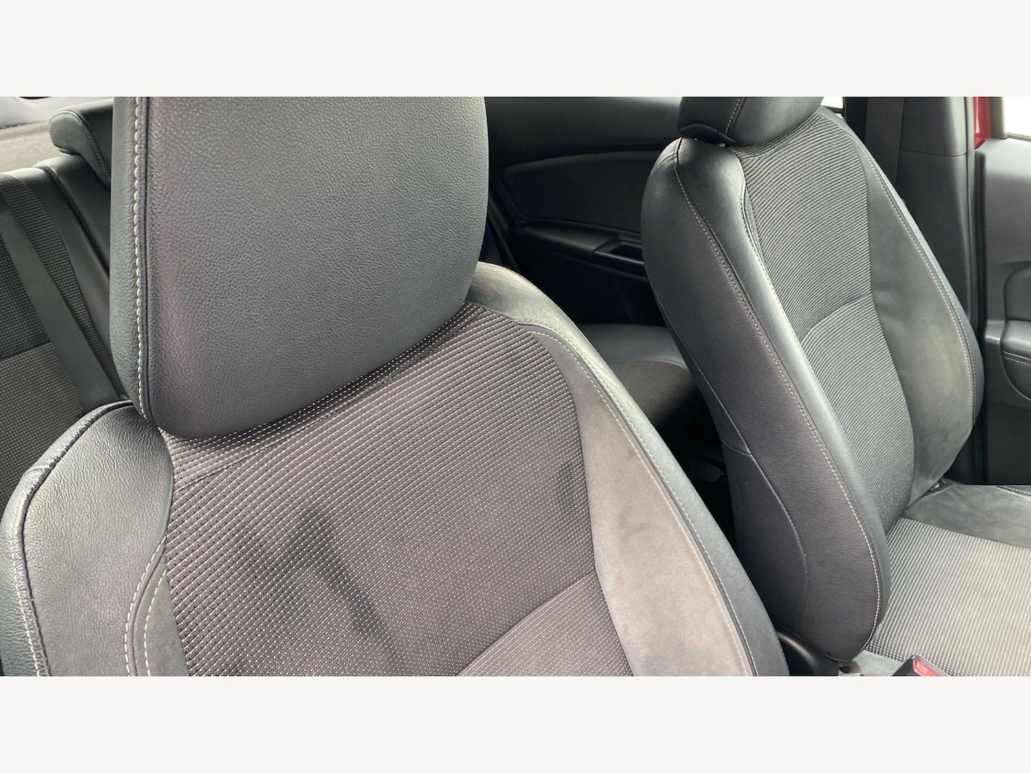 Used Toyota Yaris for sale - 78136435: Photo 36