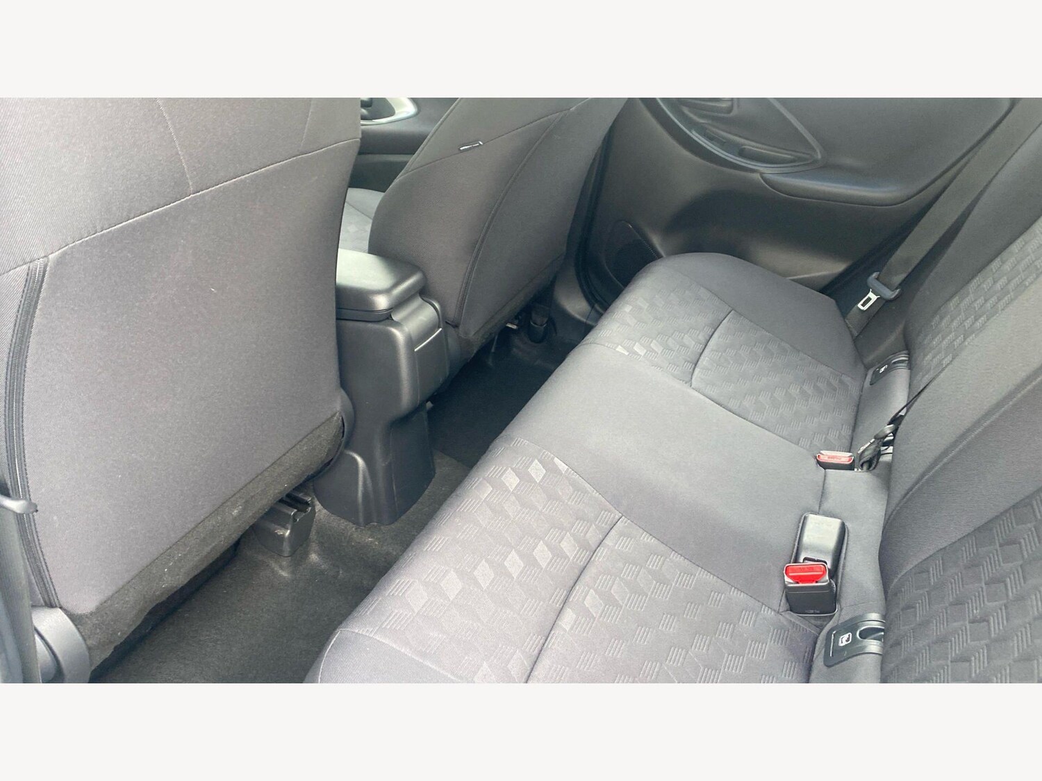 Used Toyota Yaris for sale - 77908794: Photo 15